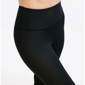 Zyia size 12 black 7/8 length light n tight